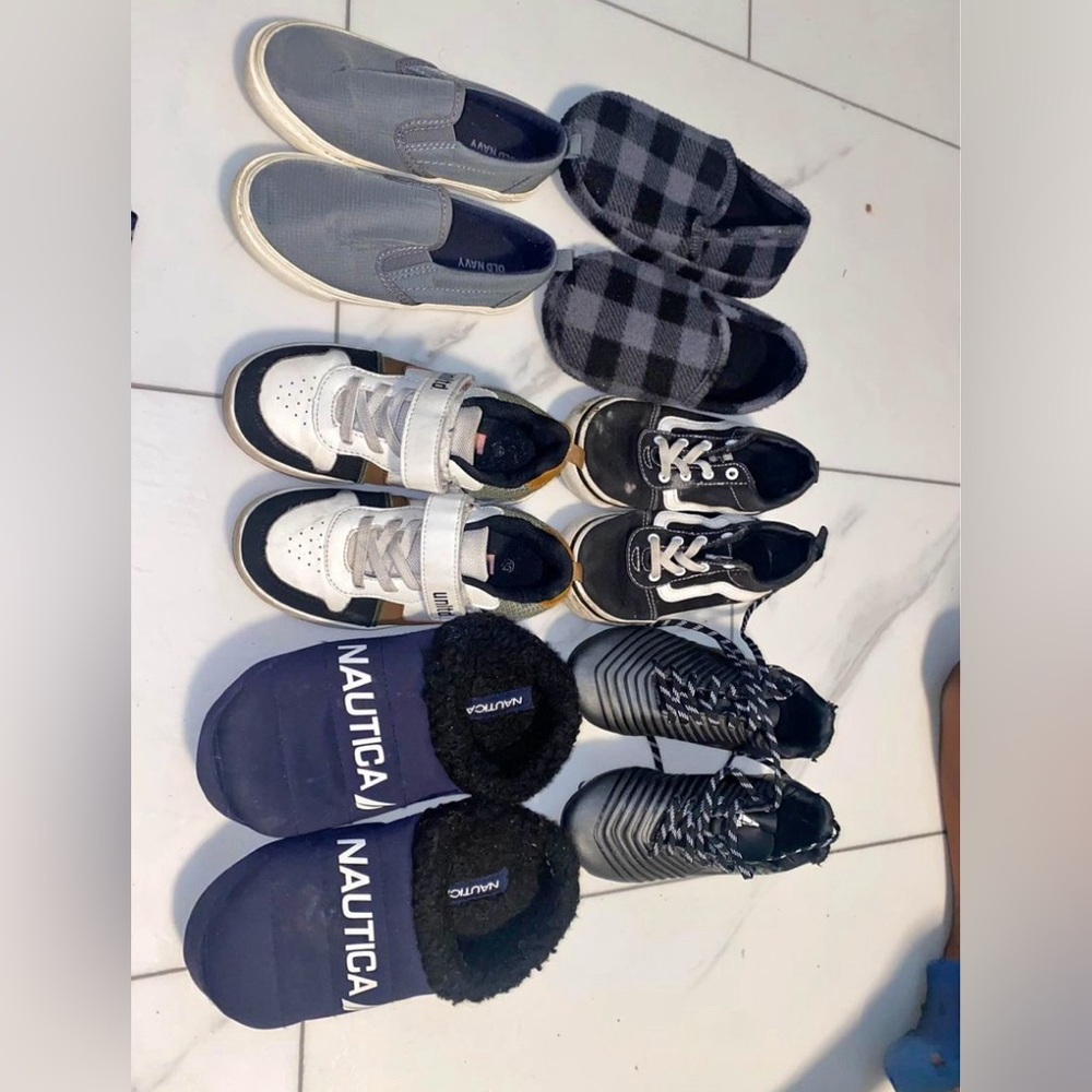 Toddler/ Kids boy shoes 10 C GREAT DEAL